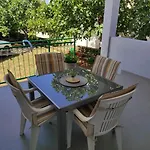 With Terrace And Garden Apartment Pirovac