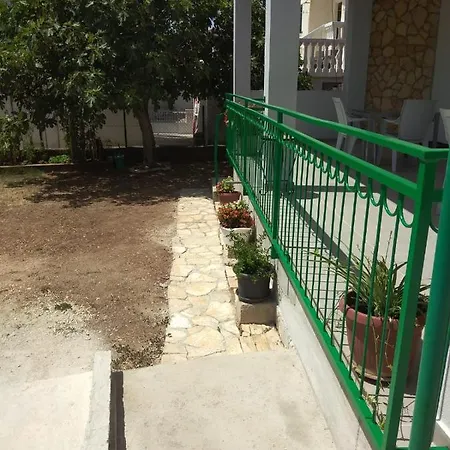 With Terrace And Garden Apartment *
