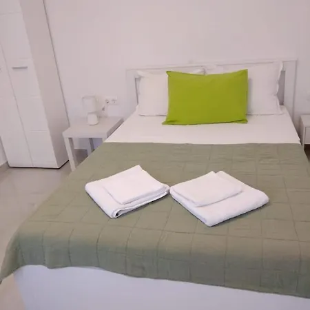 With Terrace And Garden Appartamento *