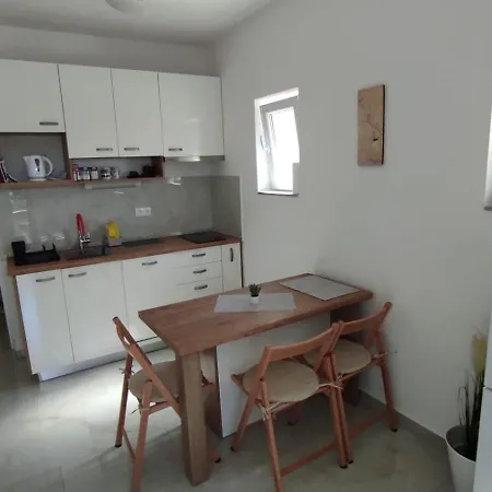Apartamento With Terrace *