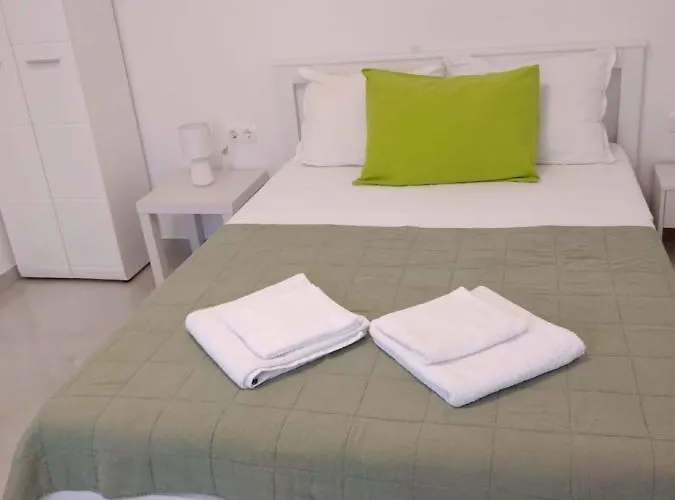 With Terrace And Garden アパート *