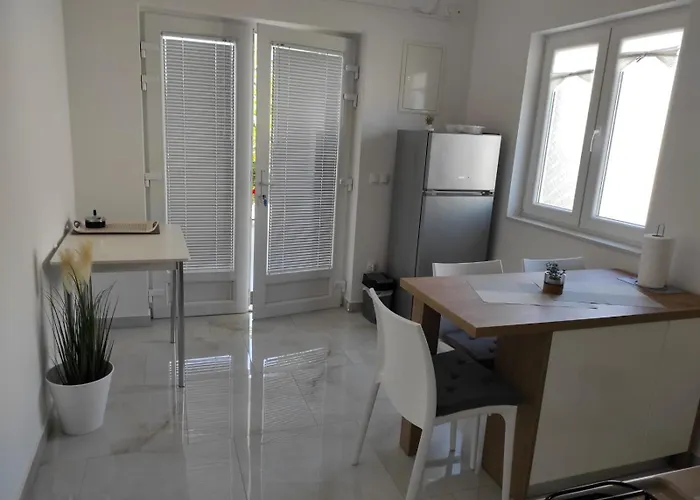 アパート With Terrace And Garden *