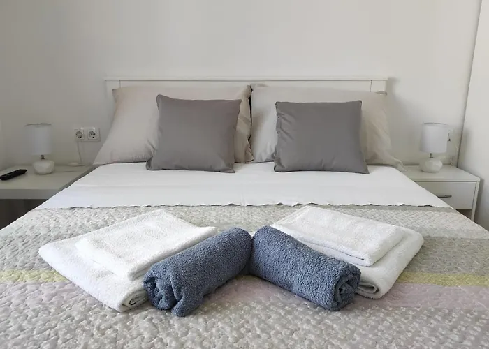 דירה With Terrace And Garden פירובאץ