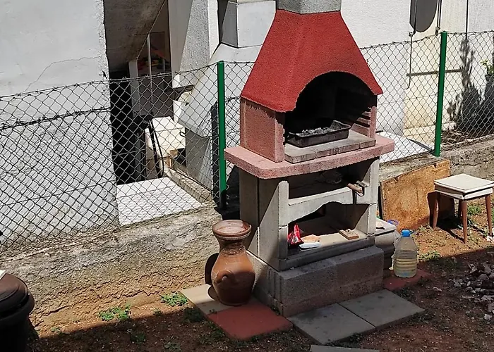 With Terrace And Garden * פירובאץ